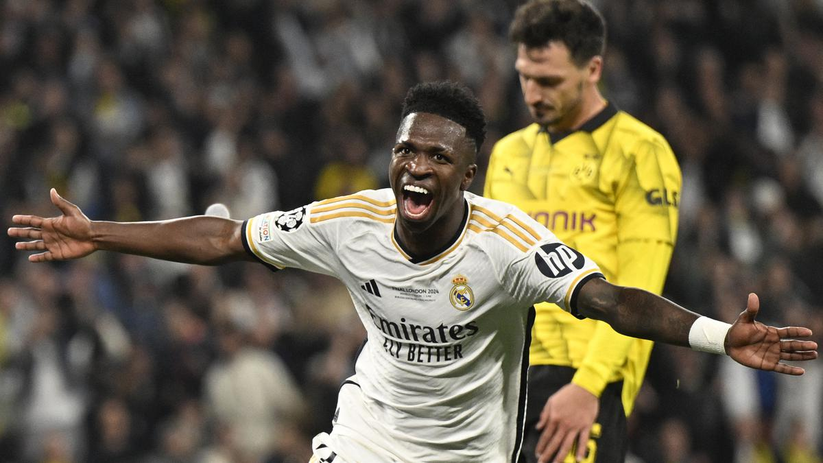 Aksi Gila Vinicius Dibilang Mirip Pele Saat Mencetak Gol Untuk Real Madrid